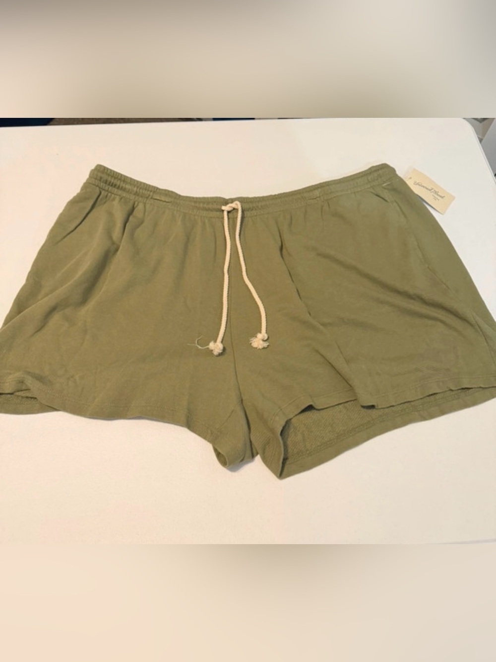 Universal Thread Olive Green Drawstring Athletic Lounge Shorts